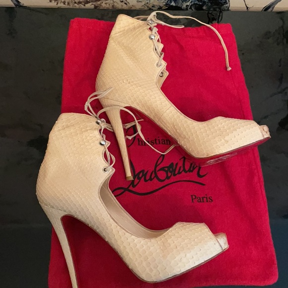 Christian Louboutin python beige sz 38 but fits 37 - Picture 3 of 5